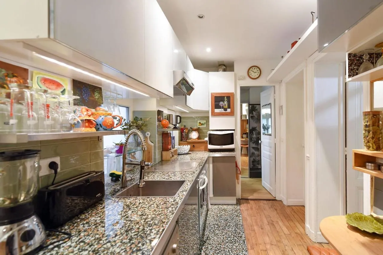 Beautiful Flat Close To Montmartre In Paris - Welkeys Apartment